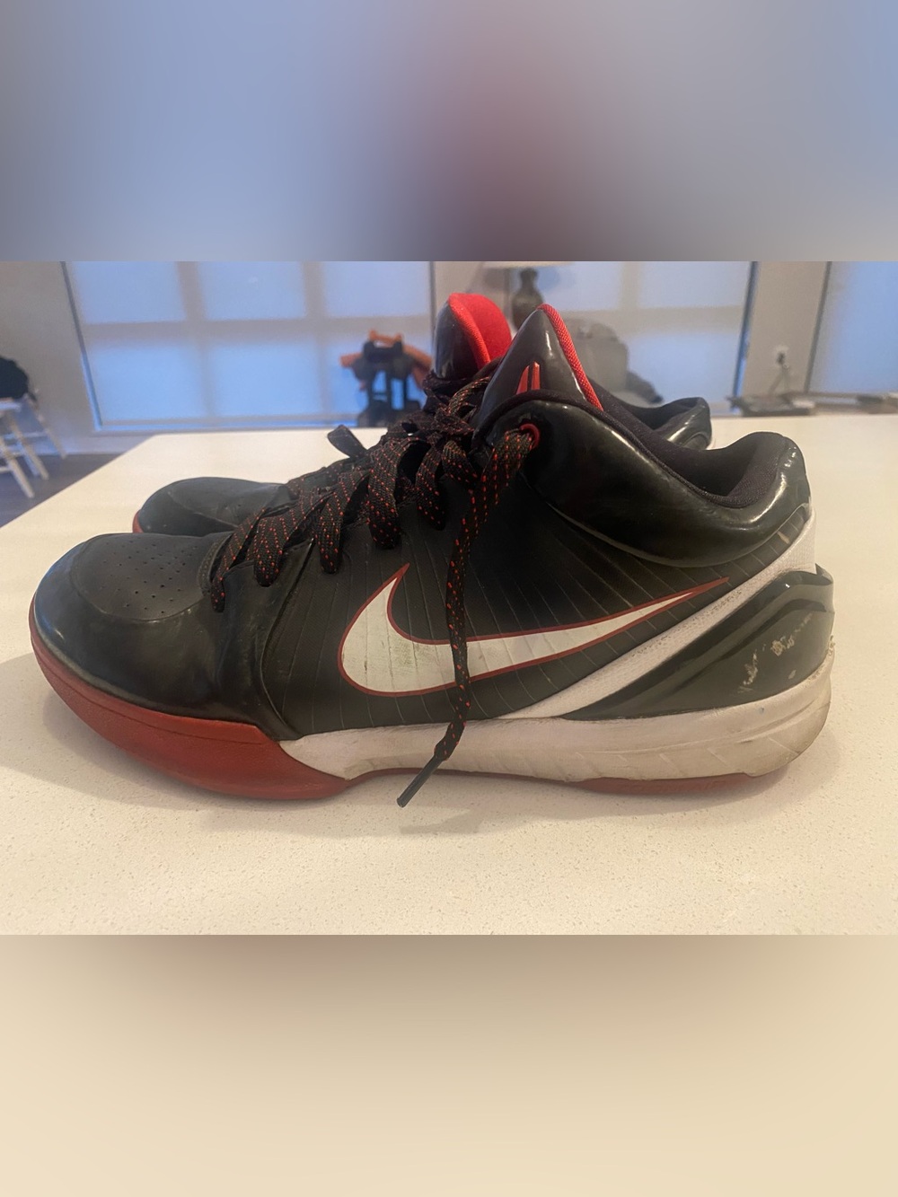 Kobe Nike Men’s Black, Red & White Athletic Basketball Shoes